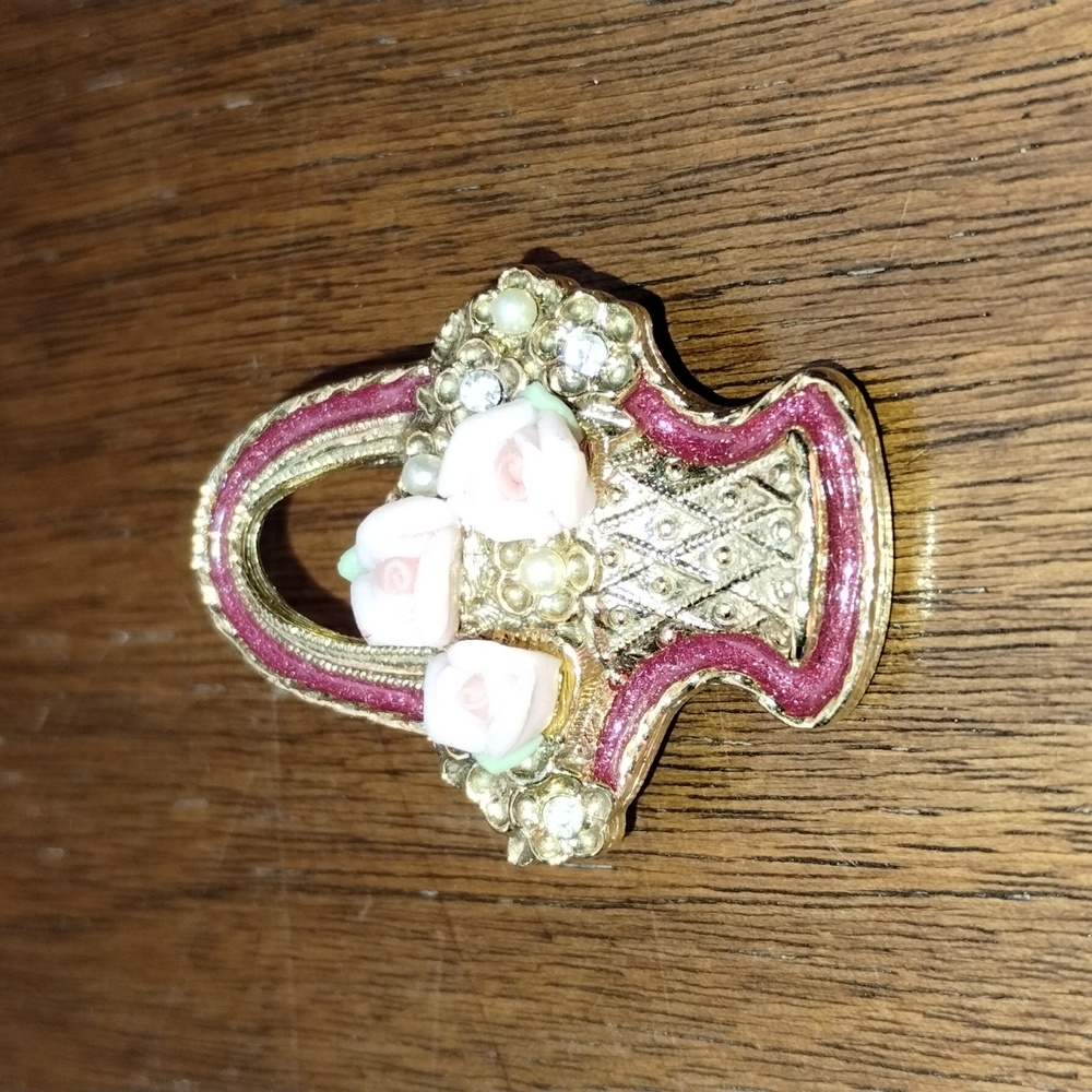 1928 Pin